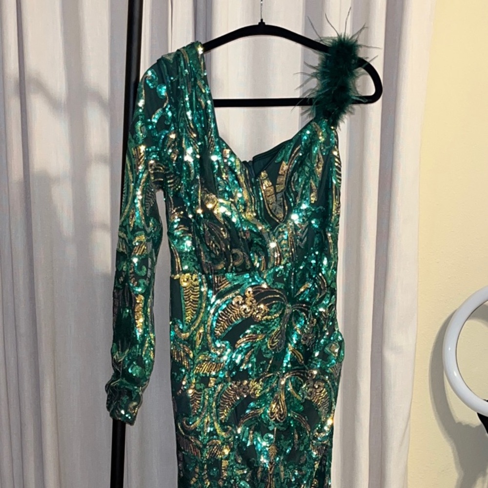 Glamorous One Shoulder Sequin Dress in Green and Gold